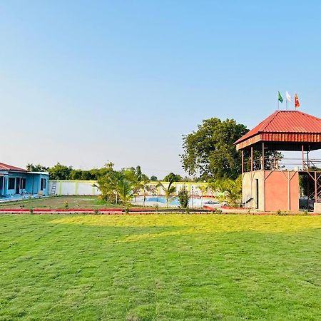 Vrundavan Home Stay And Village Resort Kevadia Eksteriør billede