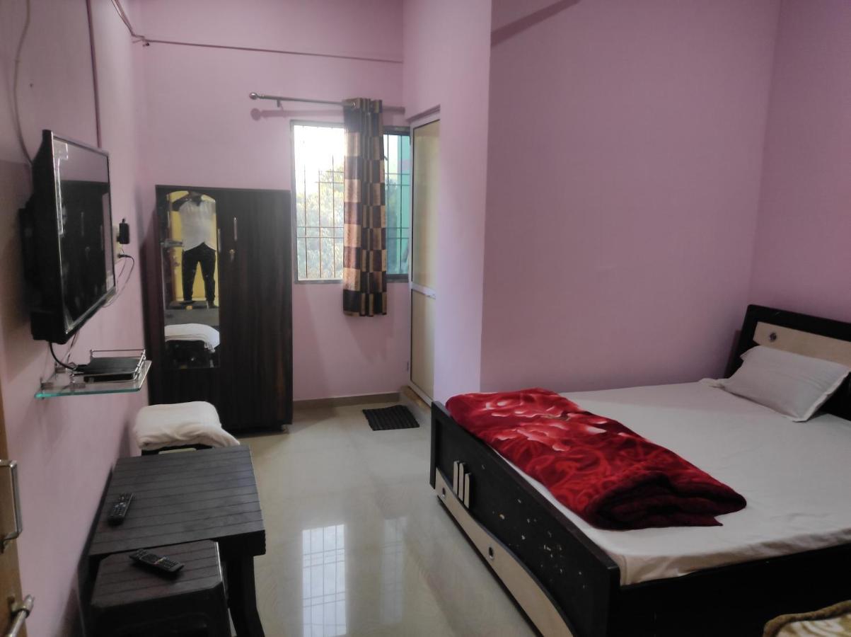 Vrundavan Home Stay And Village Resort Kevadia Eksteriør billede